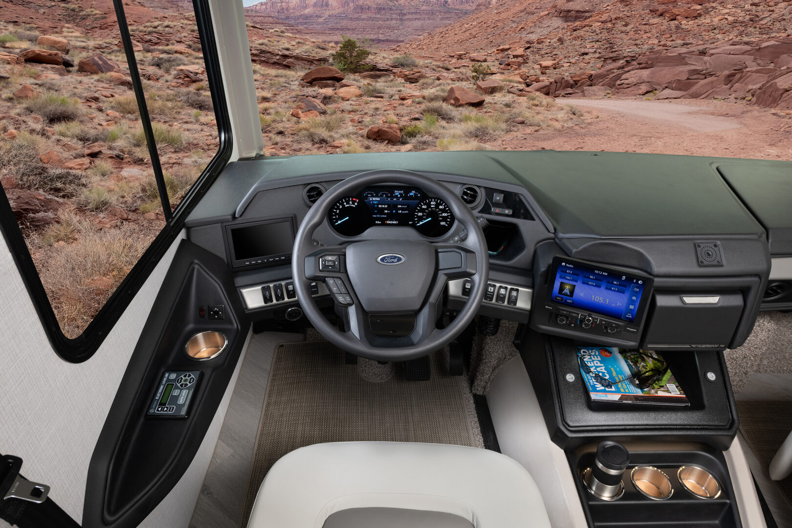 dash_bounder_calico-decor-roasted-almond-cabinetry_dsc6379_lr-1620x1080